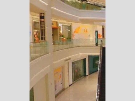 Immobile commerciale in Vendita a Civitanova Marche, 25000 m²