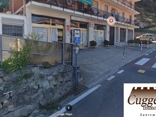 Immobile commerciale in Vendita a Sanremo, 180'000€, 118 m², arredato, con Box