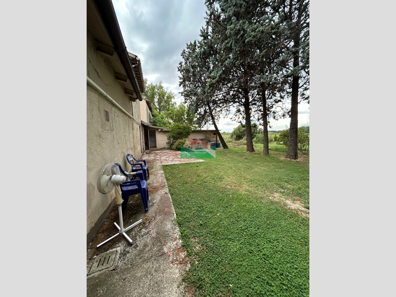 Casa Indipendente in Vendita a Ravenna, 340'000€, 550 m², con Box