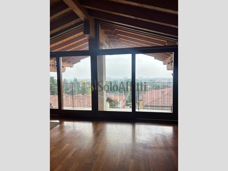 Quadrilocale in Affitto a Brescia, 1'500€, 140 m², con Box