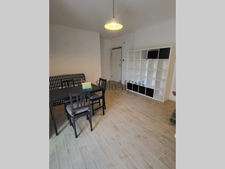 Trilocale in Affitto a Senigallia, zona Centro, 1'300€, 70 m², arredato, con Box