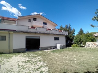 Casa Semi Indipendente in Vendita a Manoppello, zona Scalo, 70'000€, 125 m²