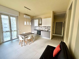 Trilocale in Vendita a Alessandria, 100'000€, 85 m²