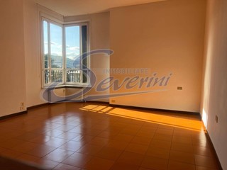 Quadrilocale in Affitto a Como, 1'500&euro;, 105 m²