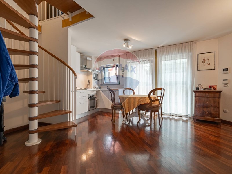 Bilocale in Vendita a Milano, 640'000€, 75 m²