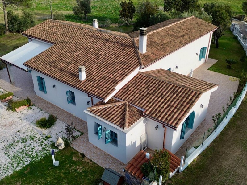 Villa in Vendita a Olbia, 710'000€, 314 m²