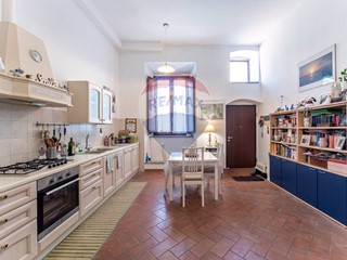 Trilocale in Vendita a Borgo San Lorenzo, 160'000€, 83 m²