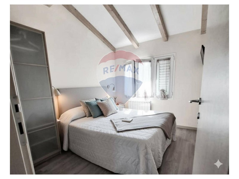 Casa Indipendente in Vendita a Viareggio, 615'000&euro;, 195 m²