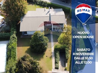 Villa in Vendita a Cassina de' Pecchi, 690'000€, 305 m²