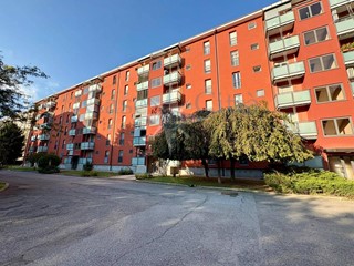 Trilocale in Vendita a Milano, 245'000€, 83 m²