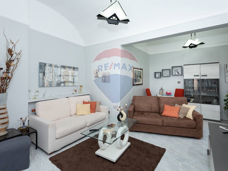 Trilocale in Vendita a Catania, 120'000&euro;, 120 m²