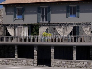 Casa Semi Indipendente in Vendita a Gargnano, 569'000€, 117 m²