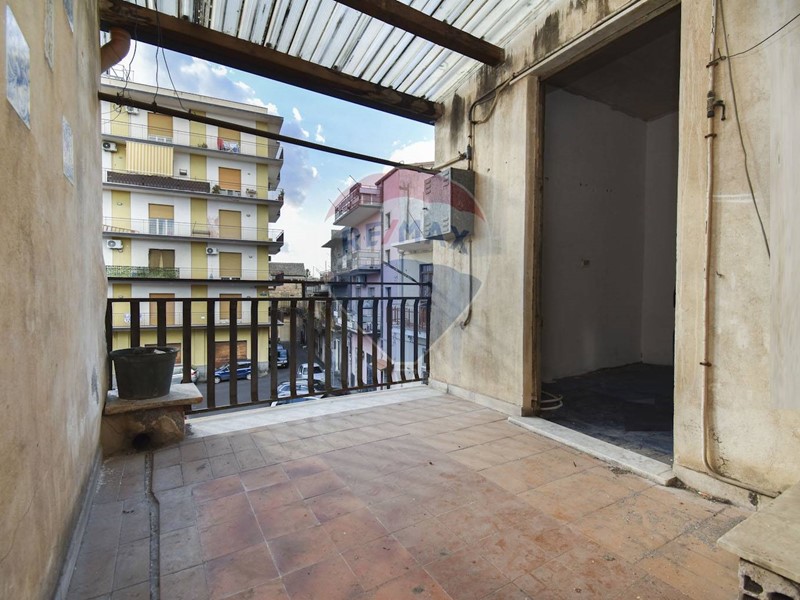 Appartamento in Vendita a Paternò, 45'000€, 130 m²
