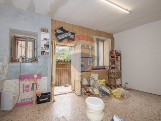 Casa Semi Indipendente in Vendita a Caltagirone, 15'000€, 75 m²