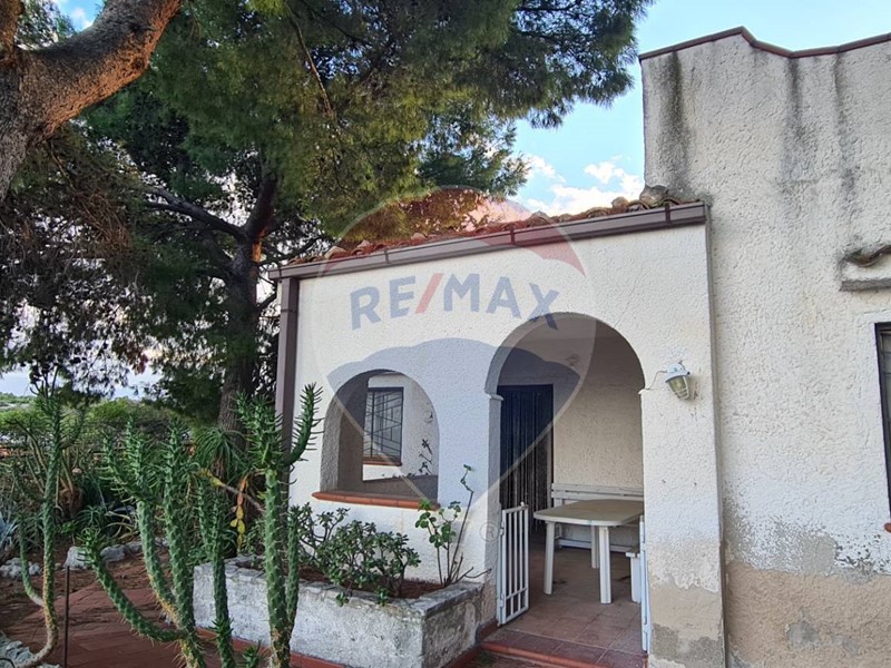 Villa in Vendita a Vieste, 240'000€, 89 m²