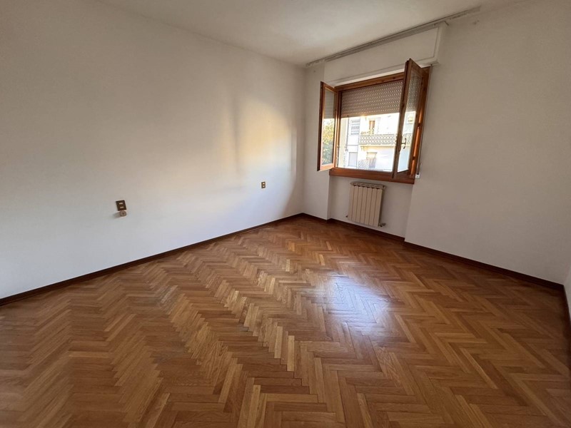 Appartamento in Vendita a Montevarchi, 249'000&euro;, 149 m²