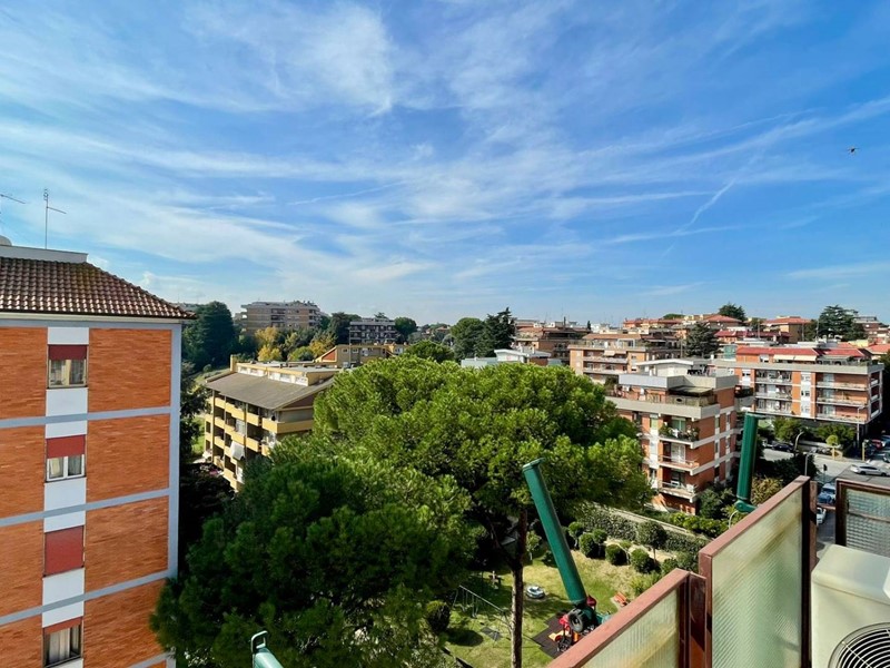 Trilocale in Vendita a Roma, 320'000€, 95 m²