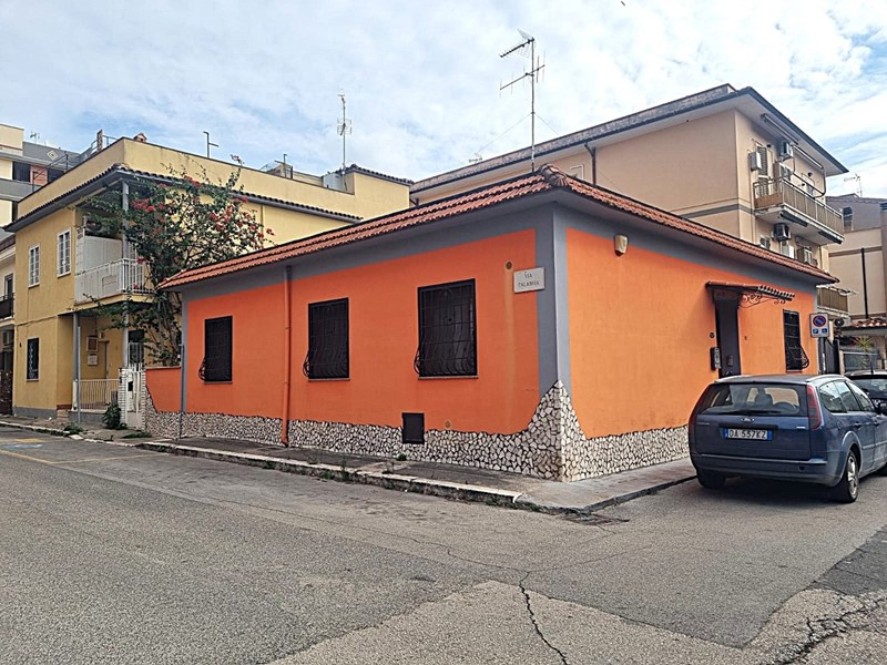 Casa Indipendente in Vendita a Aprilia, 235'000€, 125 m²