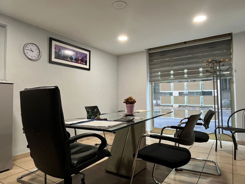 Negozio in Affitto a Milano, 900€, 45 m²