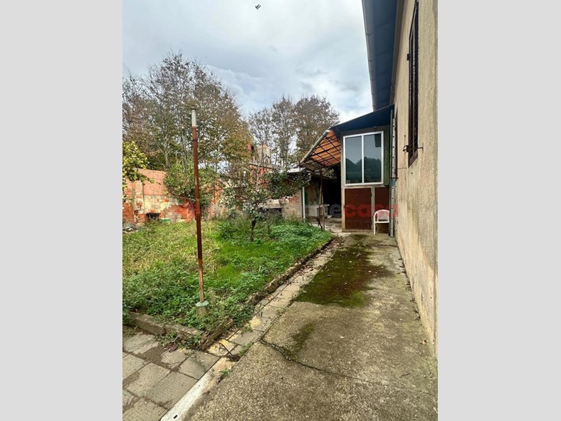 Villa in Vendita a Livorno, 320'000&euro;, 160 m²