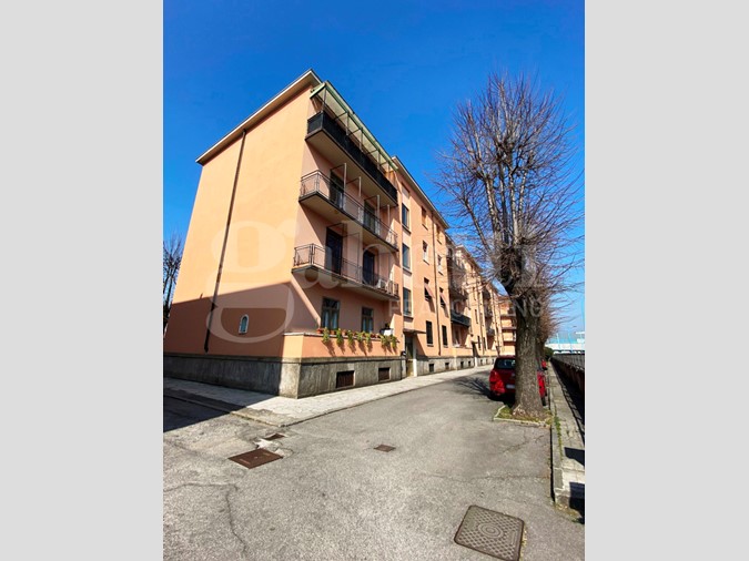Trilocale in Vendita a Brescia, 179'000€, 110 m², arredato