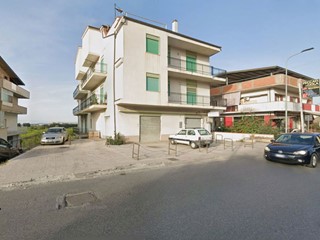 Negozio in Vendita a Terme Vigliatore, 50'000&euro;, 60 m²