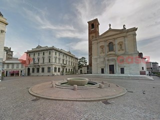 Attività commerciale in Vendita a Gallarate, 55'000€, 80 m²