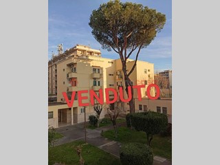 Quadrilocale in Vendita a Roma, 210'000€, 95 m², arredato