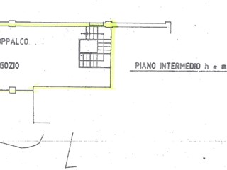 Negozio in Affitto a Treviso, 4'500€, 180 m²