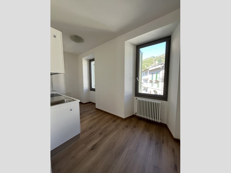 Appartamento in Vendita a Centro Valle Intelvi, 128'000€, 100 m²
