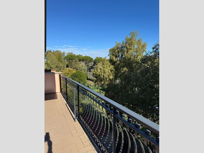 Attico in Vendita a Roma, 315'000€, 110 m²