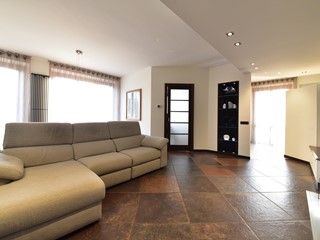 Quadrilocale in Vendita a Bovisio Masciago, 350'000€, 129 m²