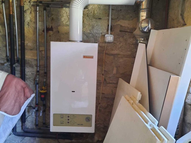 Casa Semi Indipendente in Vendita a Coli, 160'000€, 196 m², arredato