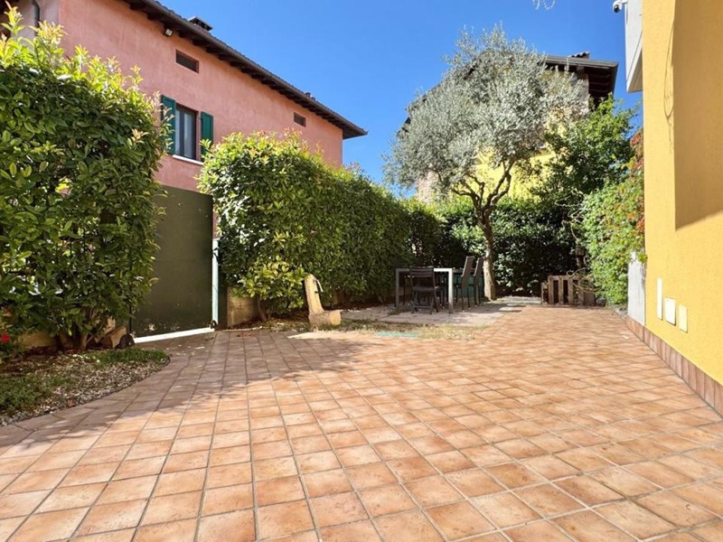 Trilocale in Vendita a Montichiari, 247'000€, 121 m², con Box