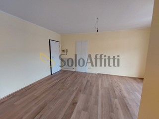 Trilocale in Affitto a Santa Maria Hoè, 680&euro;, 79 m², con Box