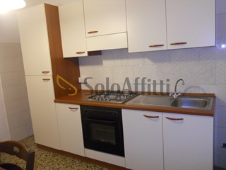 Trilocale in Affitto a Monteroni d'Arbia, zona Centro, 585€, 60 m², arredato