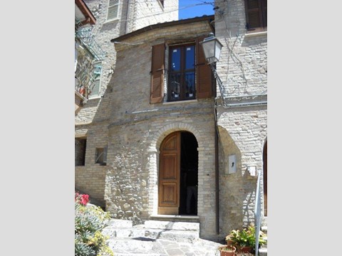 Casa Indipendente in Vendita a Colonnella, 120'000€, 207 m²