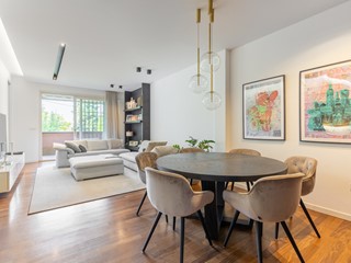 Appartamento in Affitto a Bologna, 5'000&euro;, 175 m², arredato, con Box