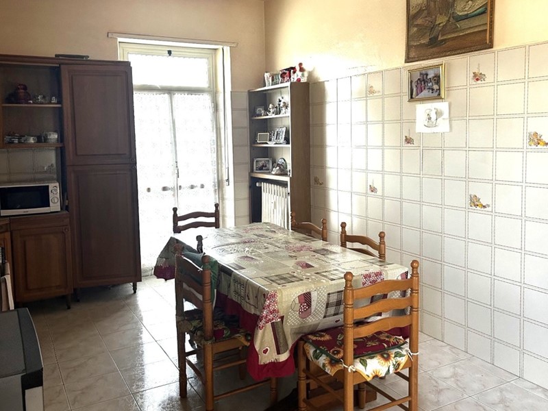 Trilocale in Vendita a Beinasco, 98'000€, 83 m²