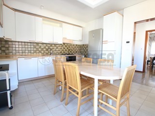 Appartamento in Affitto a Longare, 850€, 183 m², con Box