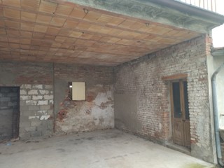 Casa Indipendente in Vendita a Motta Baluffi, 100'000&euro;, , con Box