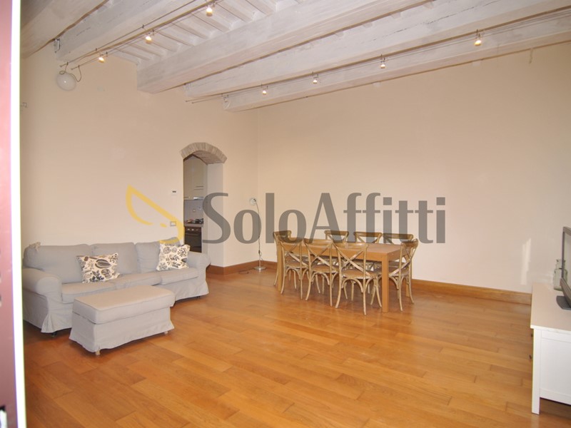 Quadrilocale in Affitto a Livorno, zona Venezia, 1'100€, 80 m², arredato