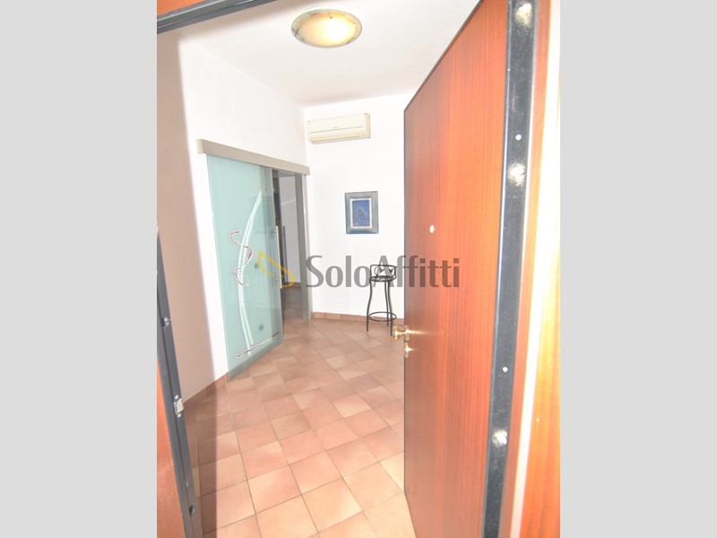 Appartamento in Affitto a Livorno, zona Ospedale, 1'200€, 130 m², arredato