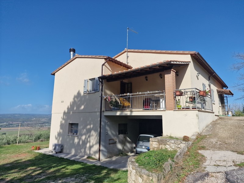 Casa Indipendente in Vendita a Alviano, 230'000&euro;, 300 m², arredato, con Box