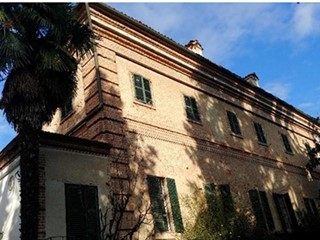 Villa in Vendita a Oglianico, 422'550€, 392 m²