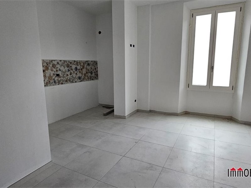 Trilocale in Vendita a Poggibonsi, 160'000&euro;, 74 m²