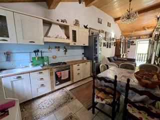 Casa Semi Indipendente in Vendita a Genova, 109'000€, 85 m²