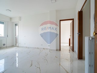 Trilocale in Vendita a Milano, 182'000€, 93 m²