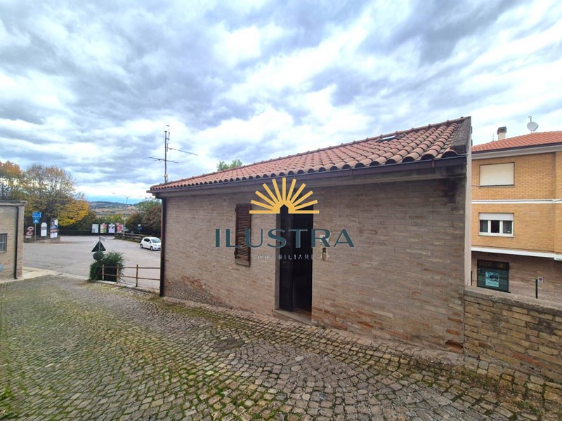 Casa Indipendente in Vendita a Grottazzolina, 49'000€, 85 m²