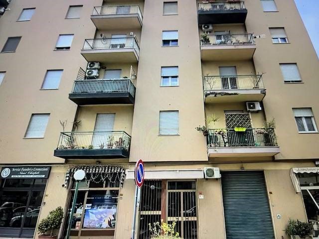 Immobile commerciale in Vendita a Palermo, 36'000€, 22 m²